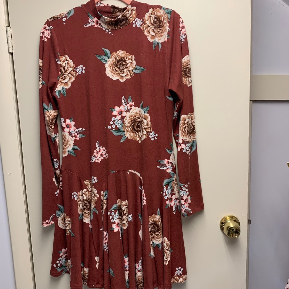 Burgundy long sleeve mini dress nanamacs